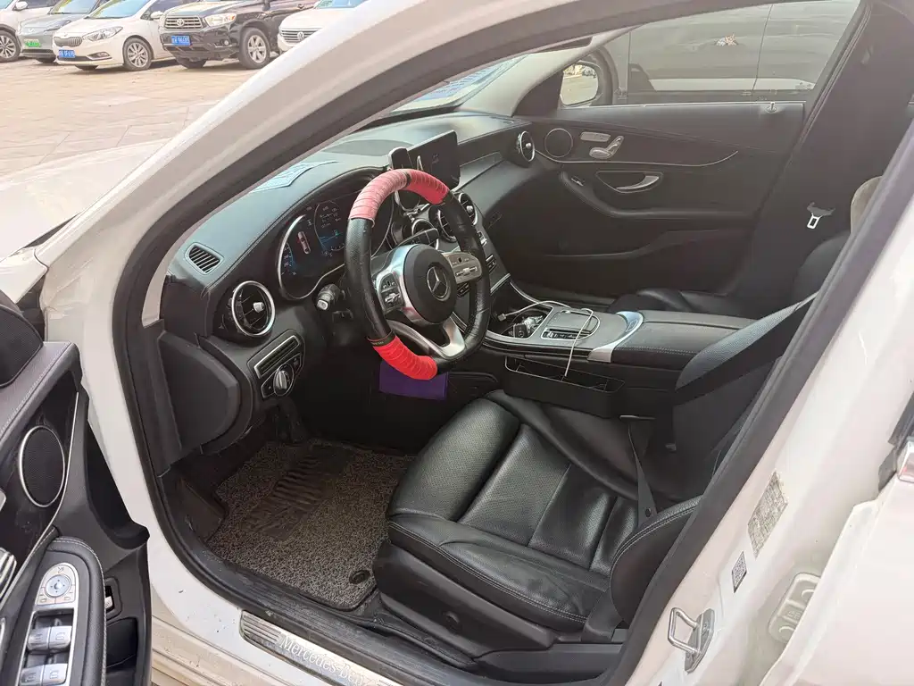 Mercedes-Benz C-Class — миниатюра 7