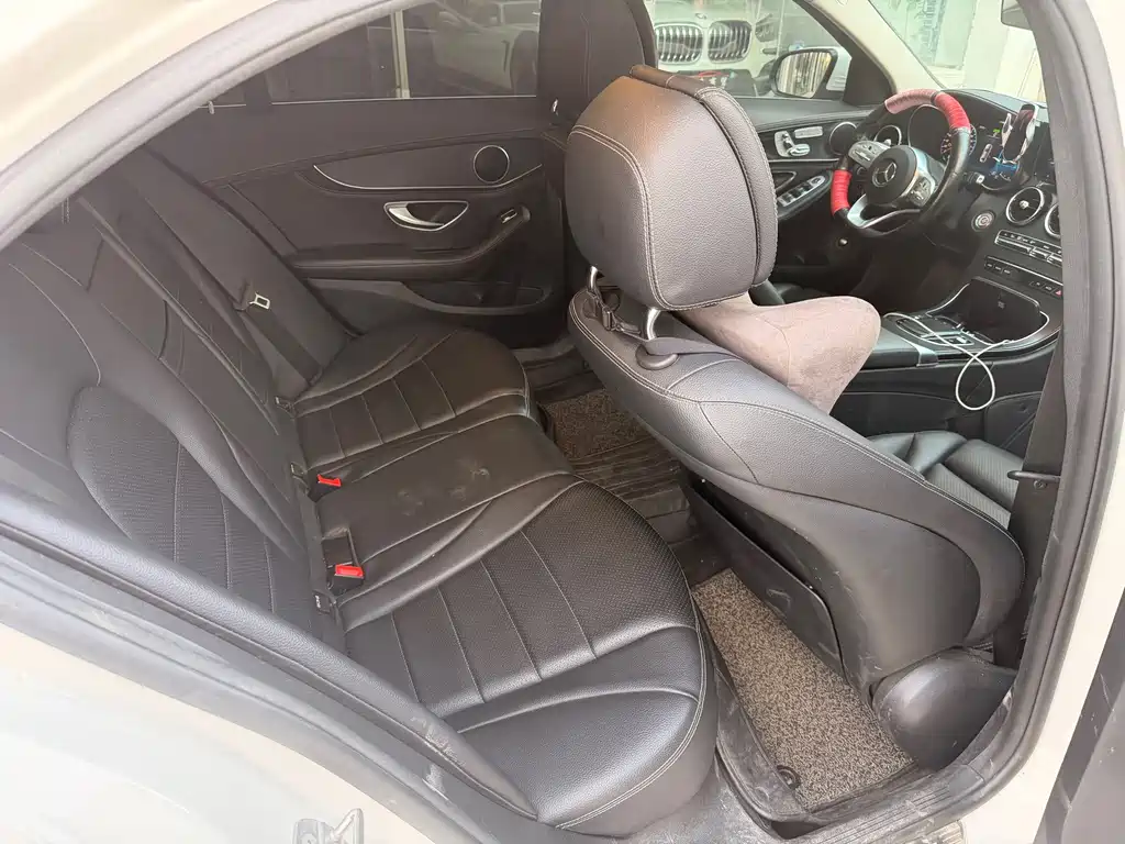 Mercedes-Benz C-Class — миниатюра 8