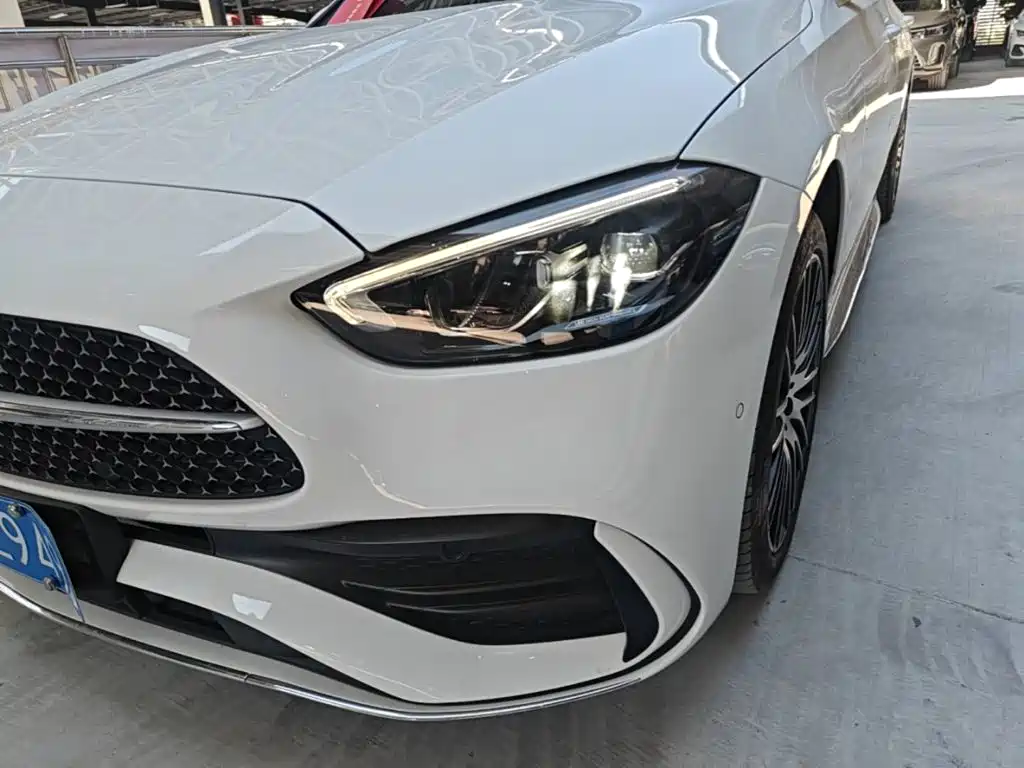 Mercedes-Benz C-Class — миниатюра 24