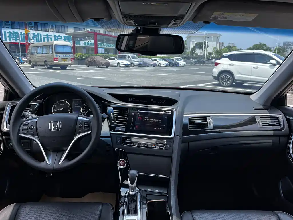 Honda Spirior — миниатюра 10