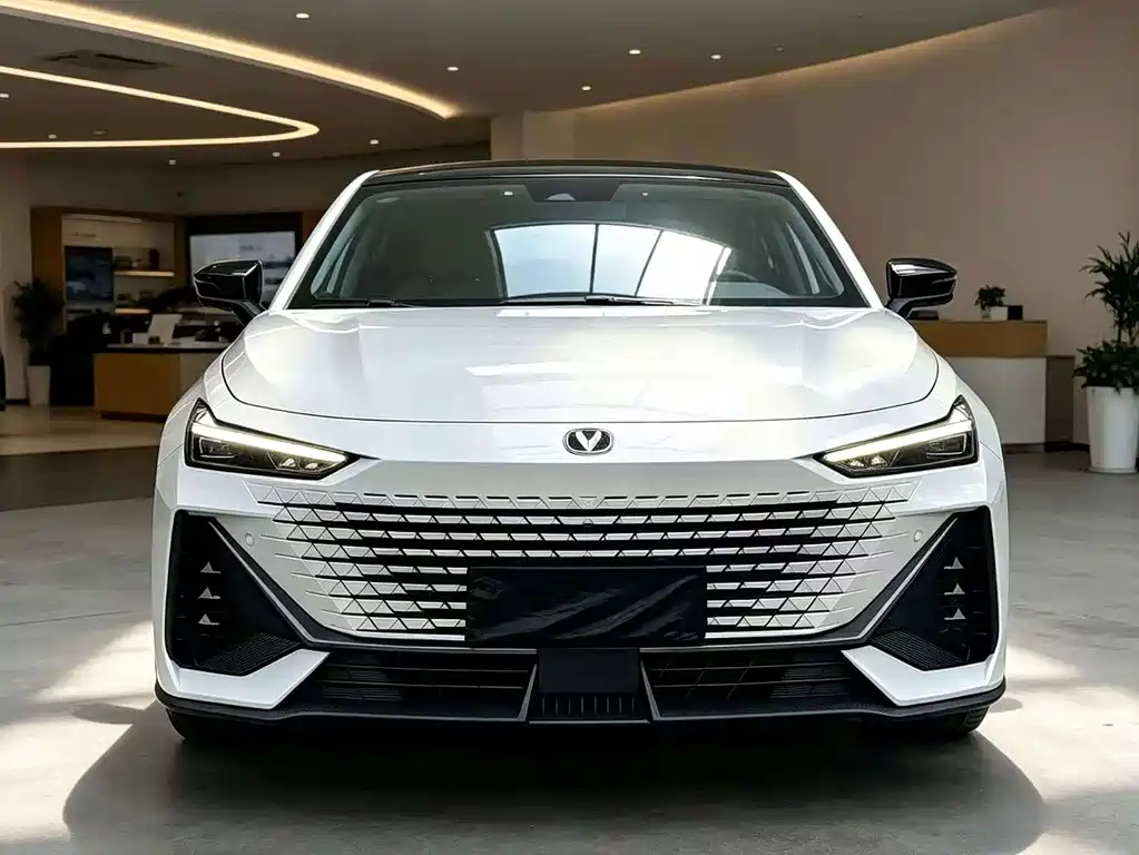 Changan UNI-V — миниатюра 3