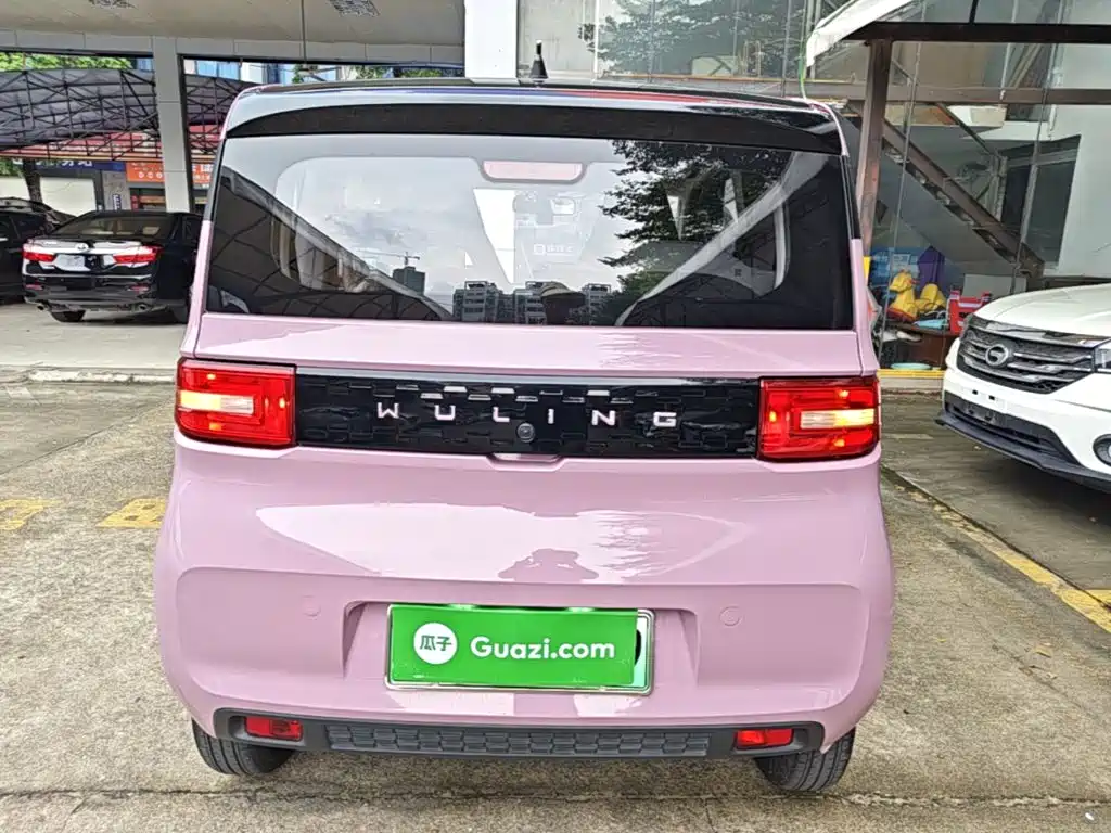 Wuling MINIEV — миниатюра 6