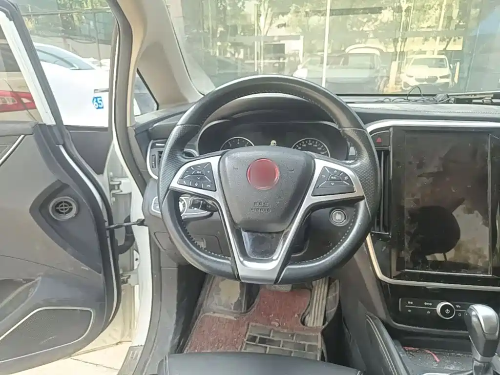 BYD MAX — миниатюра 11