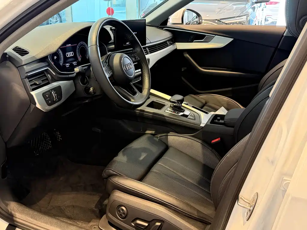 Audi A4L — миниатюра 7