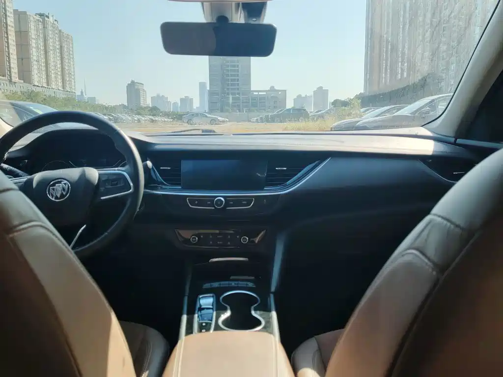 Buick Regal — миниатюра 7