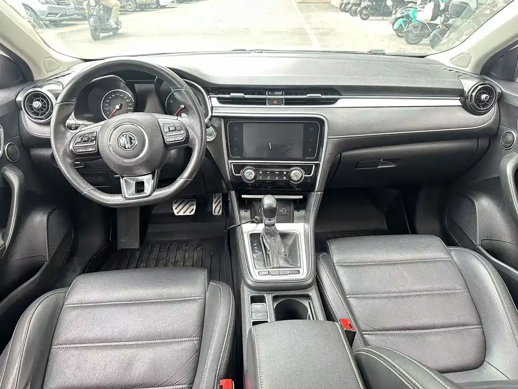 MG MG6 — миниатюра 14