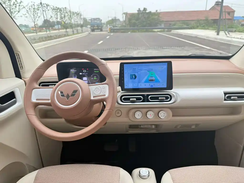 Wuling Mini EV MINIEV 2024 215km