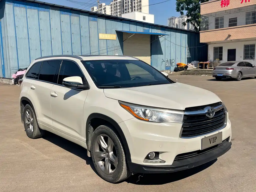Toyota Highlander — миниатюра 3