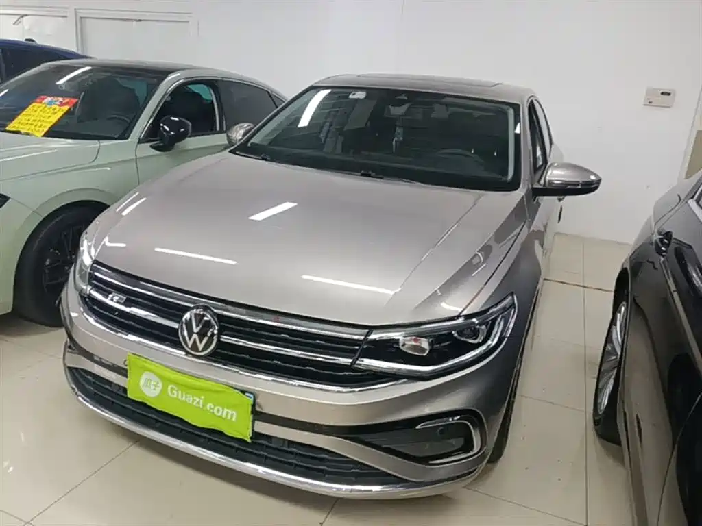 Volkswagen Bora 2023