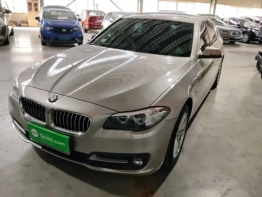 BMW 5 Series — миниатюра 2