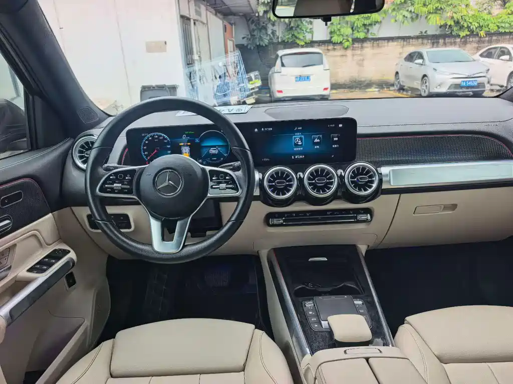 Mercedes-Benz EQB — миниатюра 3