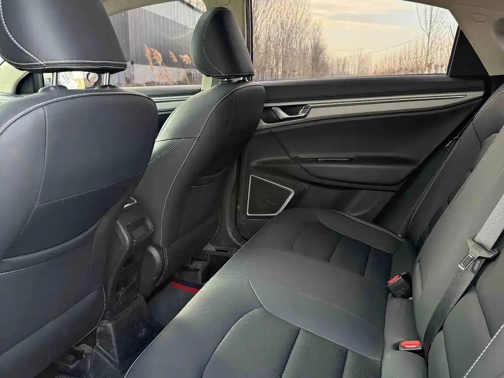 GEELY AUTOMOBILE EMGRAND GL