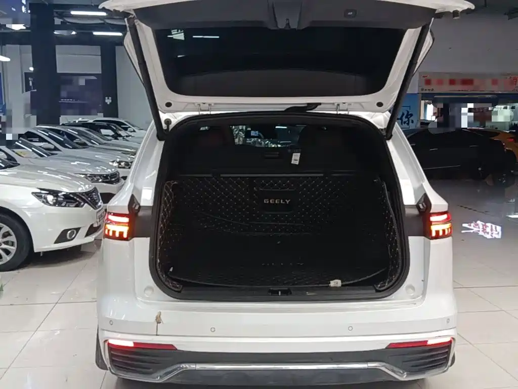 Geely Xingyue L — миниатюра 19