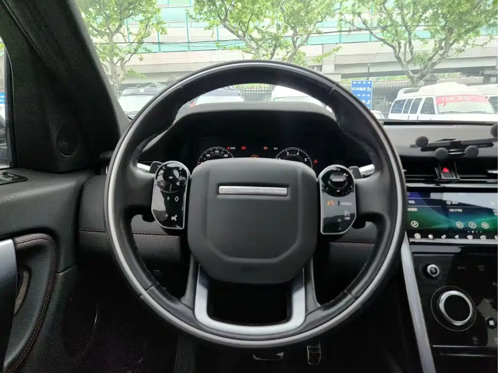 Land Rover Discovery Sport — миниатюра 8