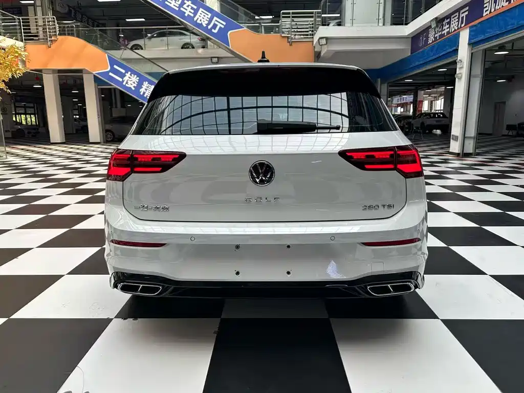 Volkswagen Golf — миниатюра 16