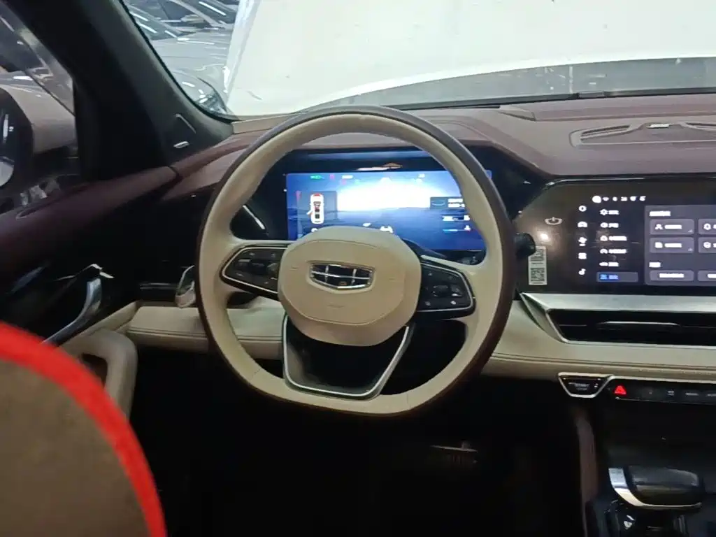 Geely Xingyue L — миниатюра 11