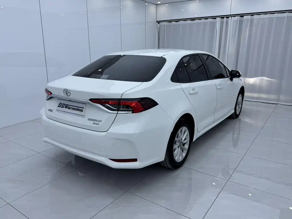 Toyota Corolla — миниатюра 6