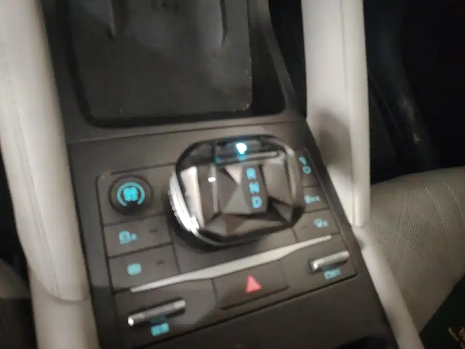 BYD Yuan UP — миниатюра 16