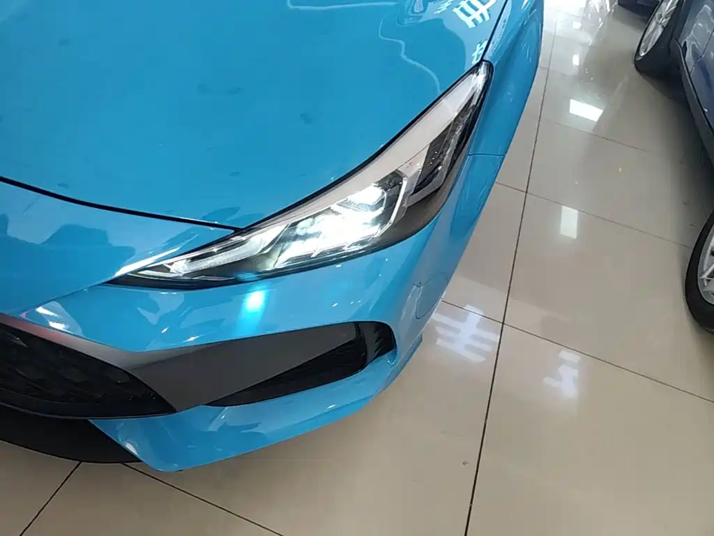 MG MG5 — миниатюра 24