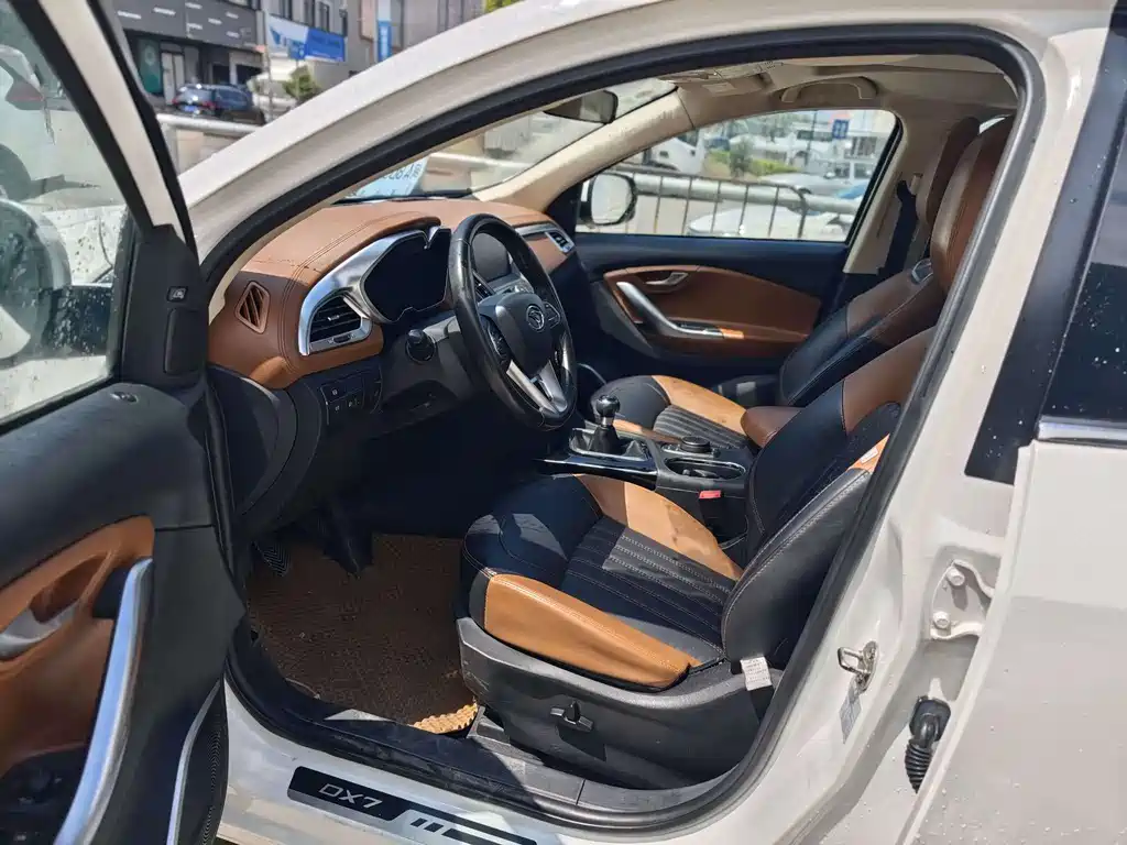 Soueast DX7 2017 2.0T MT Sport Luxury