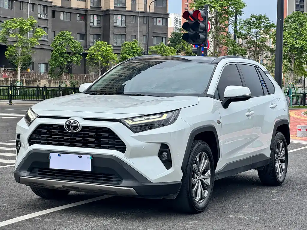 Toyota RAV4 2024