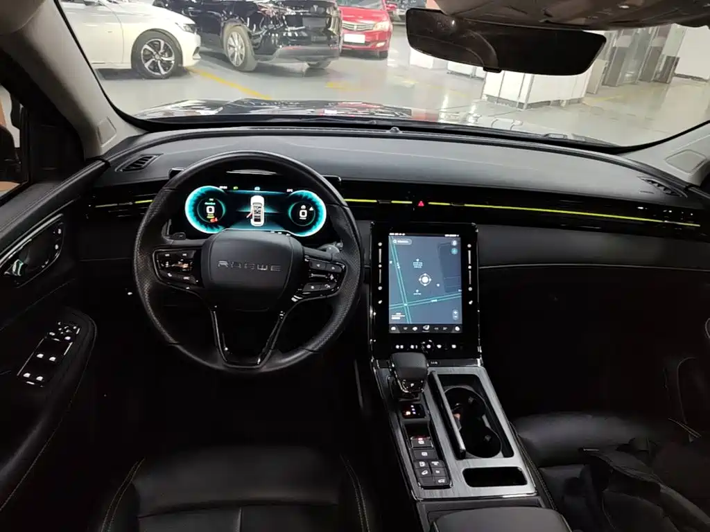 Roewe RX5 New Energy — миниатюра 10
