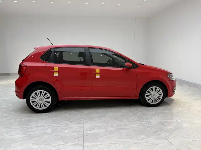 Volkswagen Polo 1.5L Auto Safety Enjoy Type, фото 4
