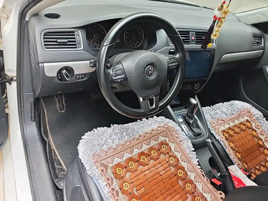 Volkswagen Sagitar — миниатюра 12