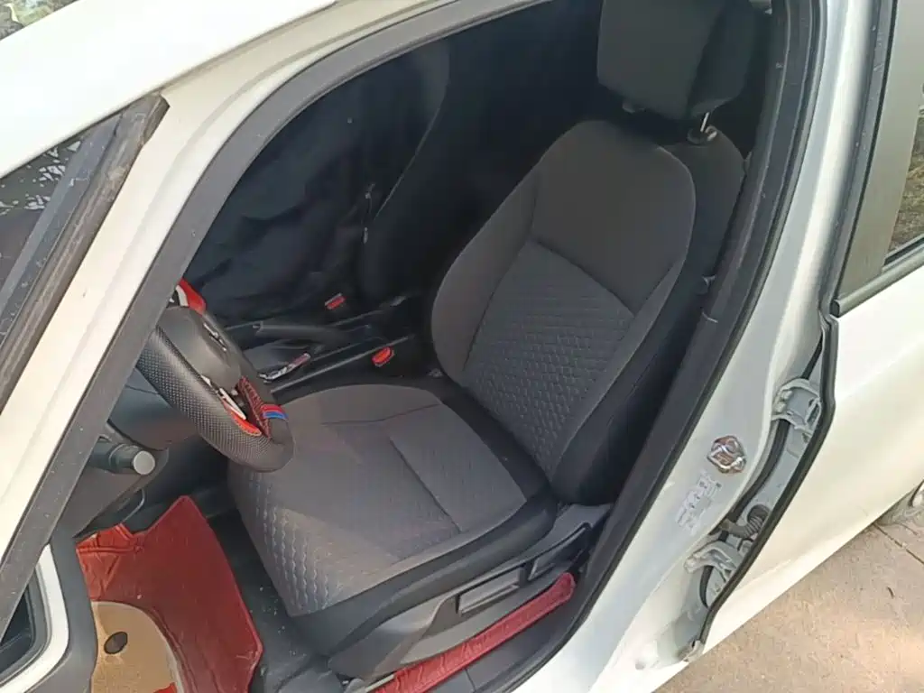 Honda Fit — миниатюра 15
