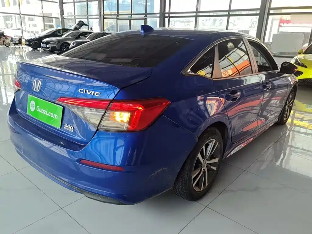 Honda Civic — миниатюра 7