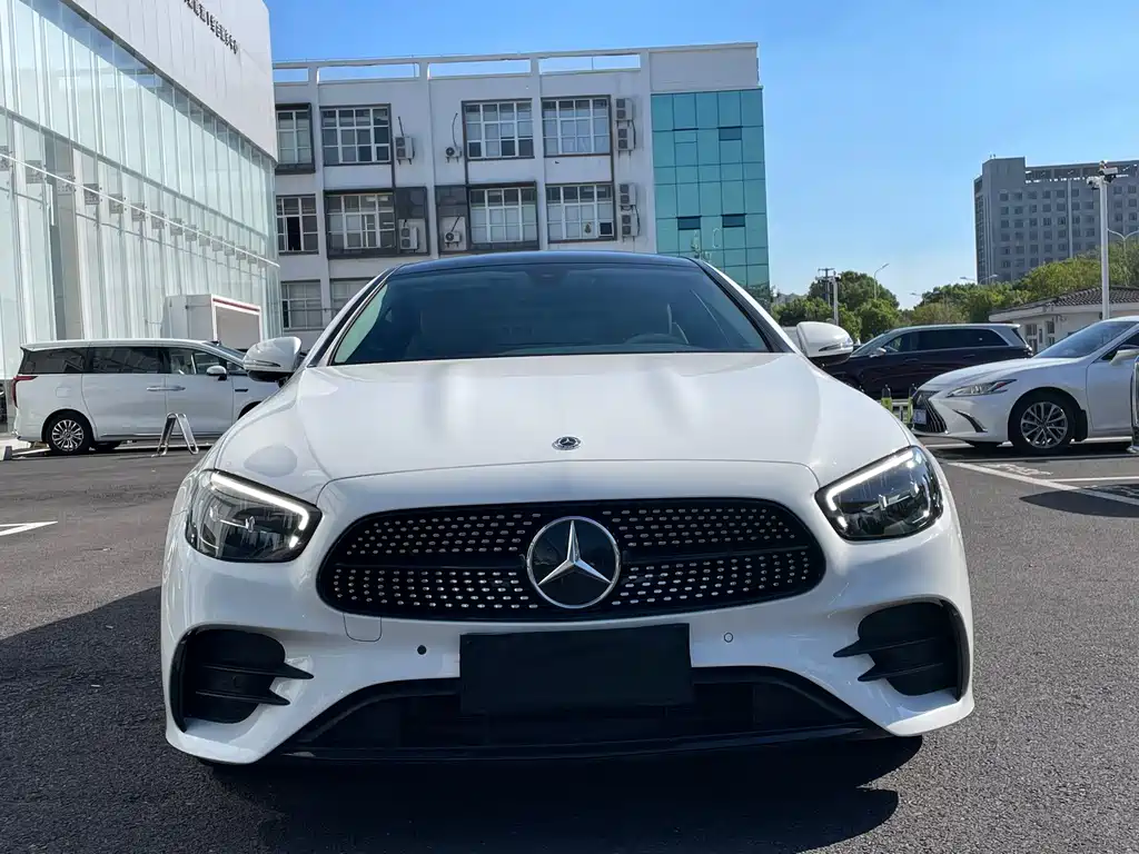 Mercedes-Benz E-Class (Import) — миниатюра 2