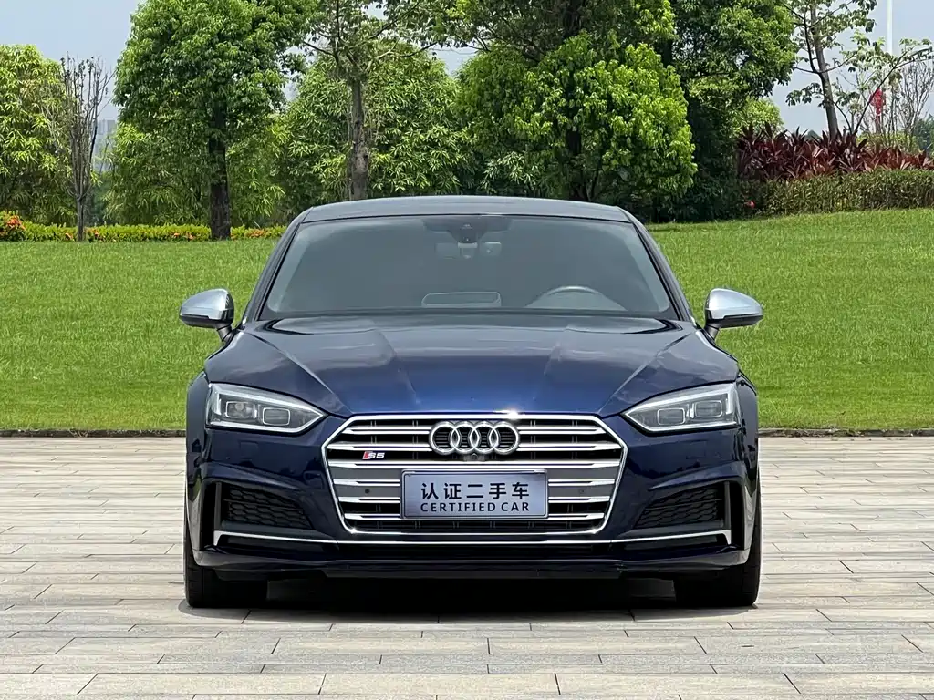 AUDI  S5