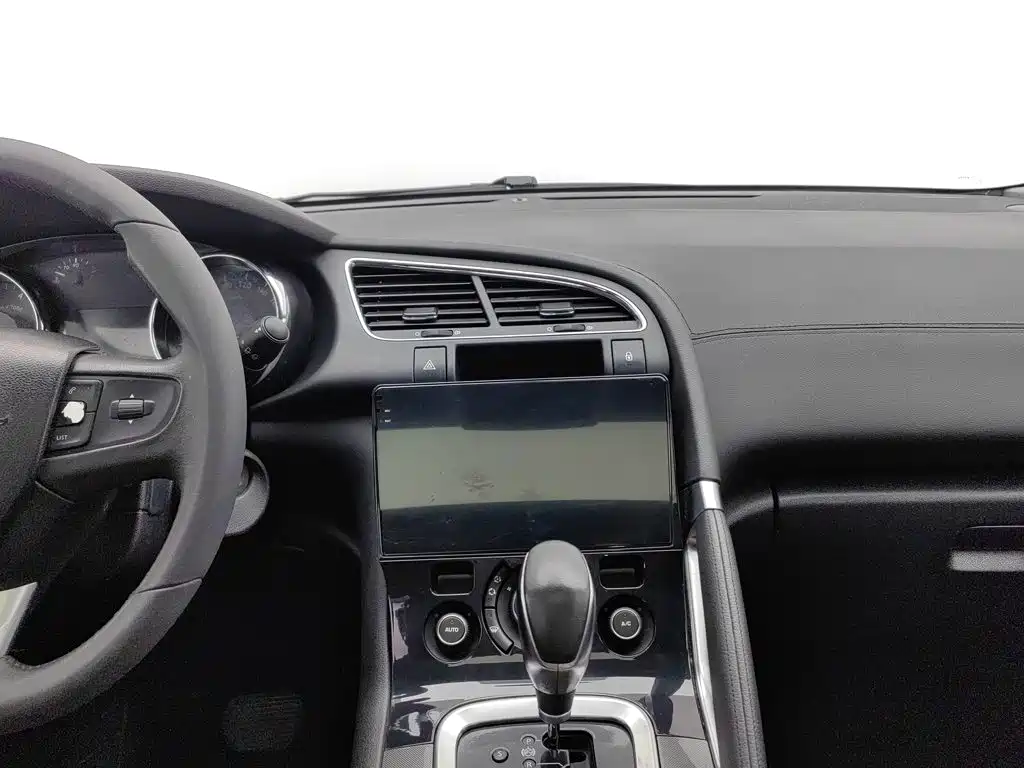 Peugeot 3008 — миниатюра 12