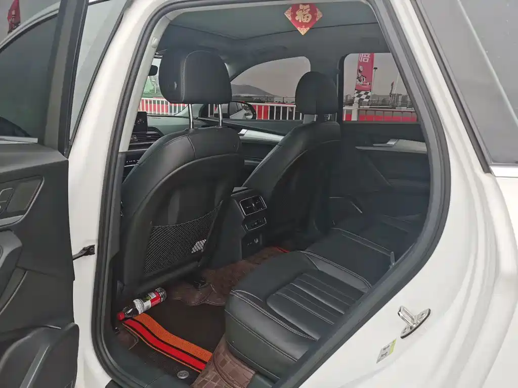 Audi Q5L — миниатюра 9