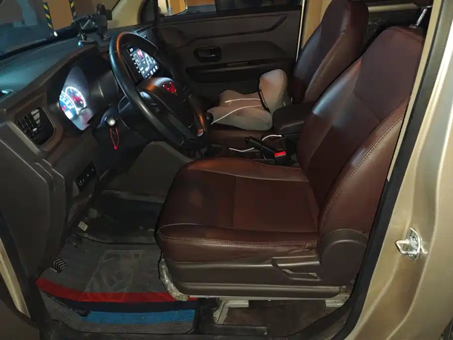 Wuling V 2022 1.5L LAR