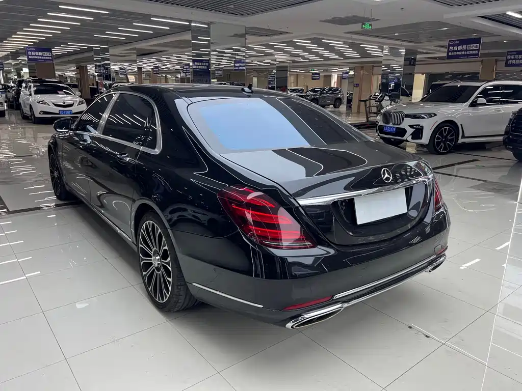 Mercedes-Benz S-Class — миниатюра 11