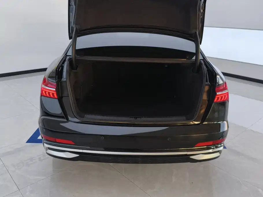 Audi A6L — миниатюра 4