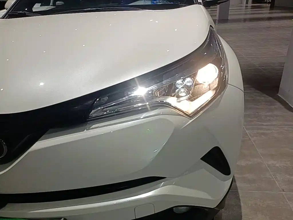 Toyota C-HR — миниатюра 24
