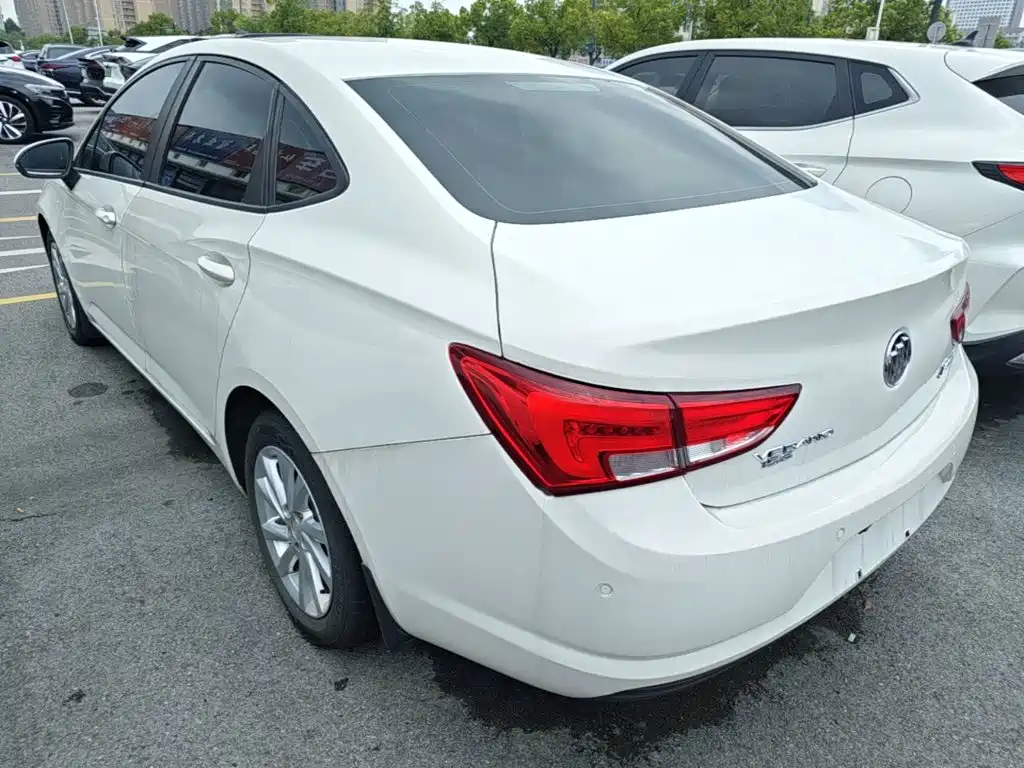Buick Verano — миниатюра 5