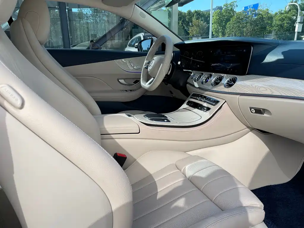 Mercedes-Benz E-Class (Import) — миниатюра 17