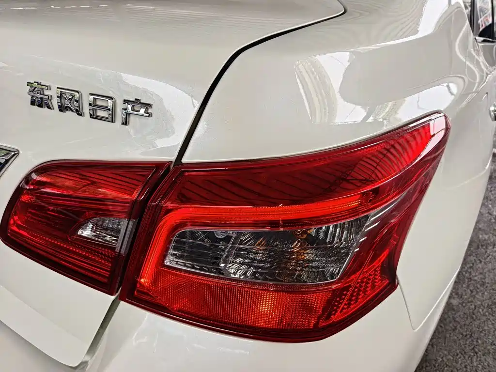 Nissan Sylphy — миниатюра 8