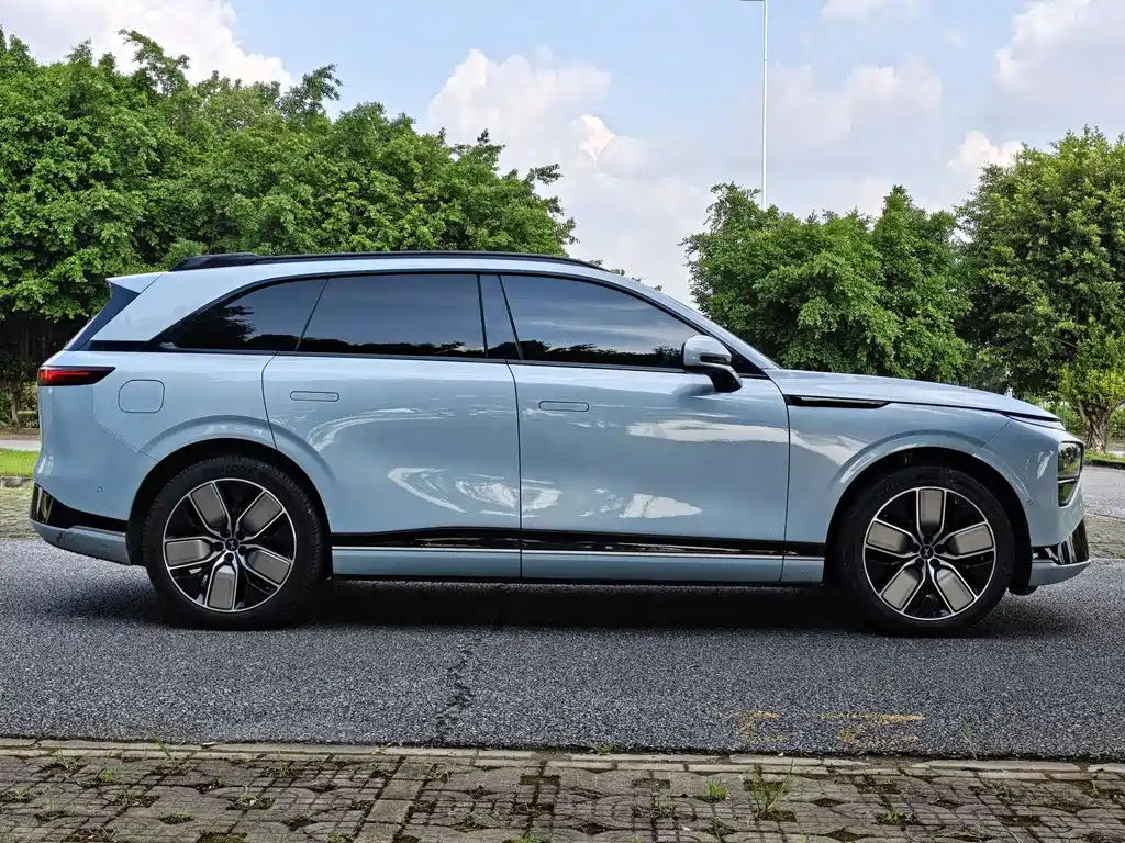 XPeng G9 — миниатюра 8