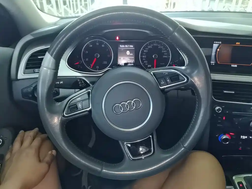 Audi A4L — миниатюра 11