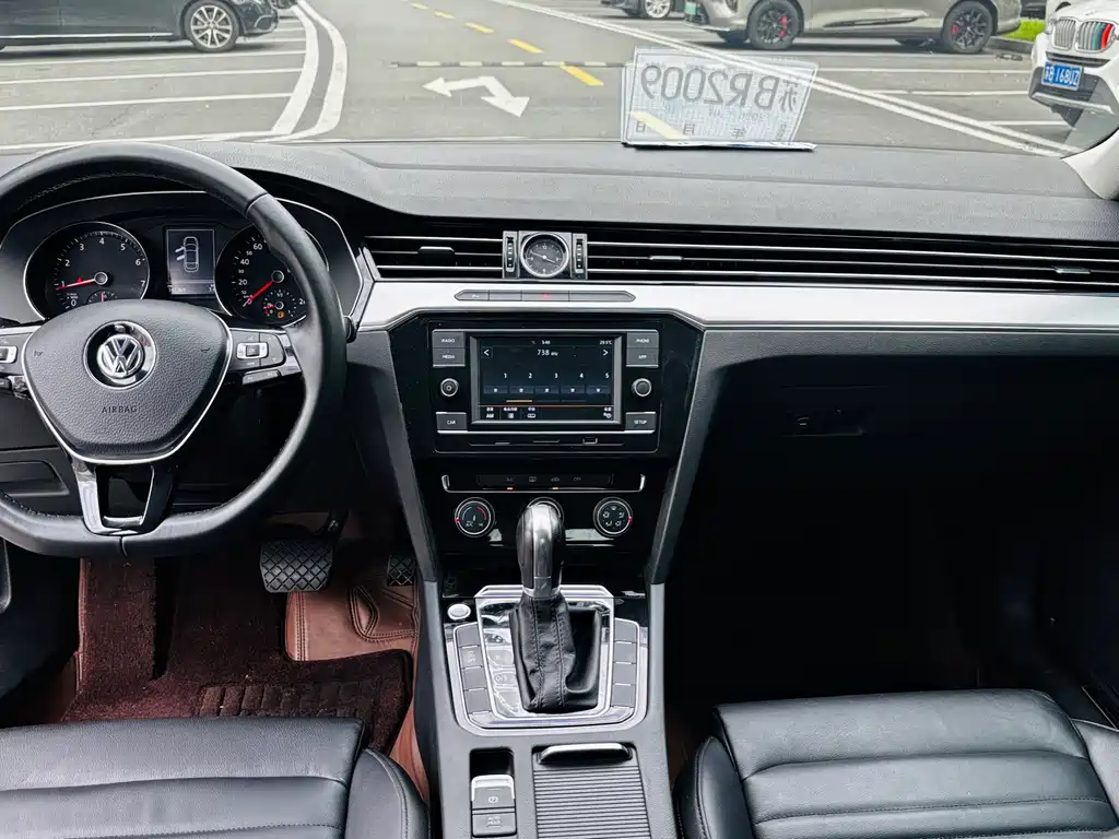 Volkswagen Magotan 2019 330TSI DSG Lead VI