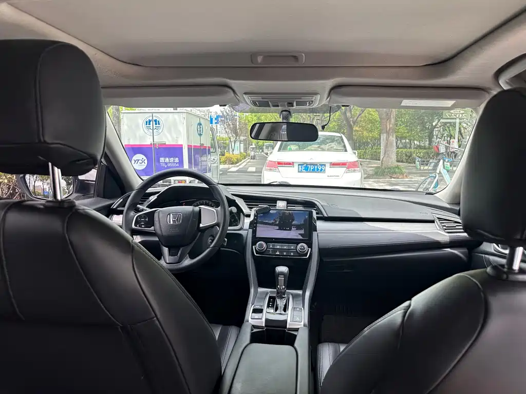 Honda Civic — миниатюра 14