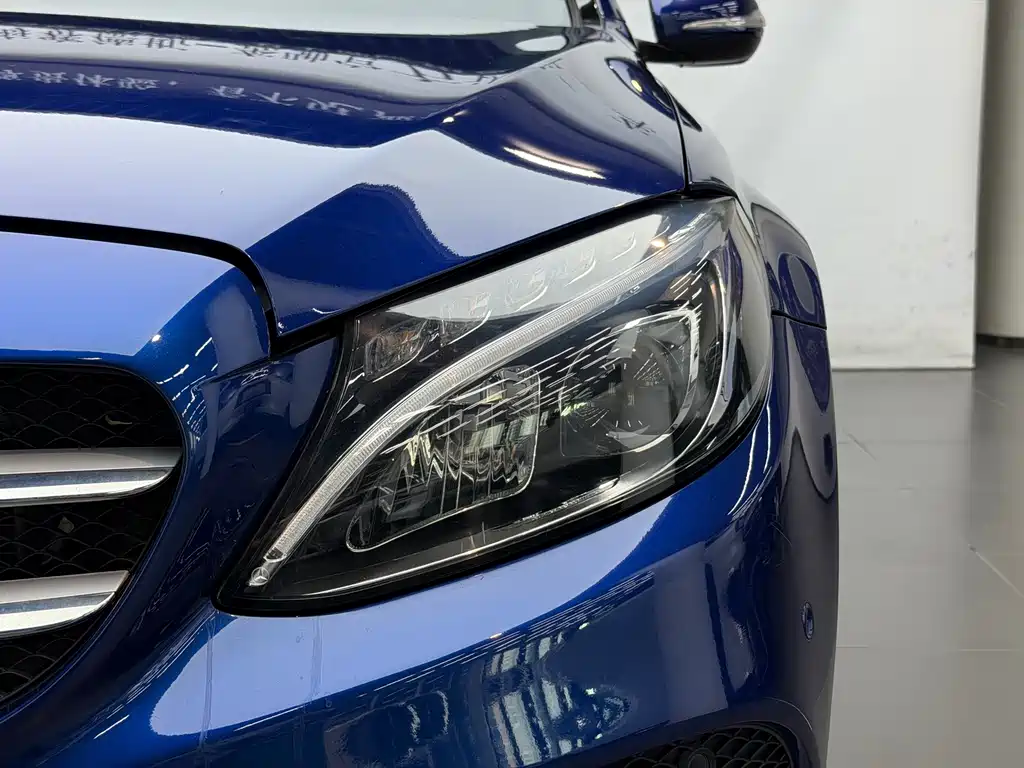 Mercedes-Benz C-Class — миниатюра 3