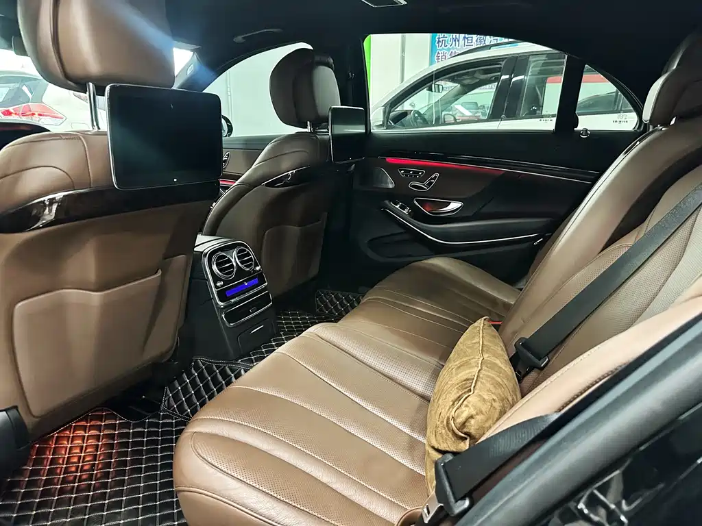 Mercedes-Benz S-Class — миниатюра 15