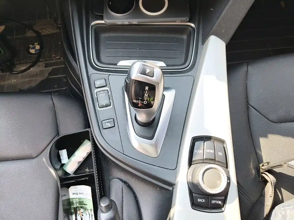 BMW 3 Series — миниатюра 14