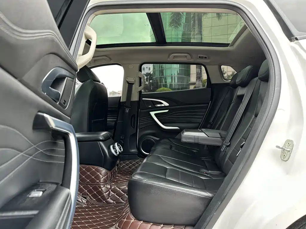 WEI PAI WEI BRAND VV7