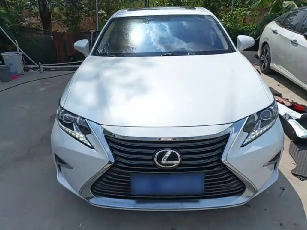 Lexus ES — миниатюра 3